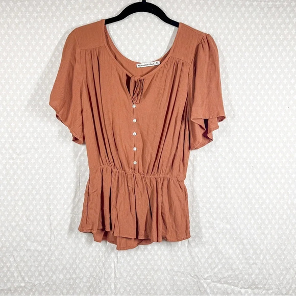 Abercrombie & Fitch Orange Ruffle Button Top - Picture 1 of 6
